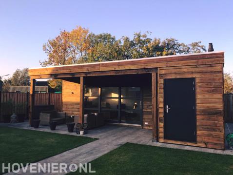 Luxe houten tuinhuis met overkapping 1