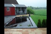 Nieuwe design vijver met gazon