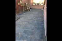 Straatwerk van natuursteen tegels