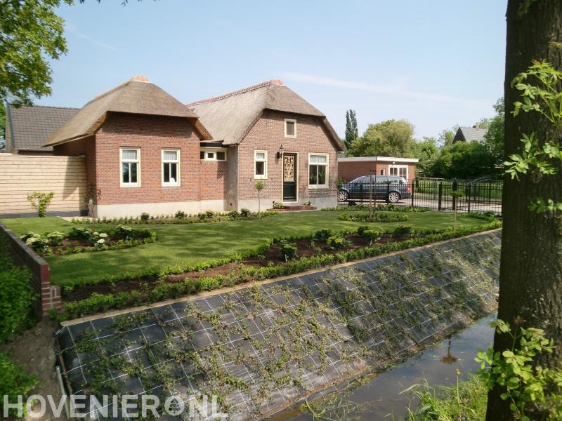 Hoveniersbedrijf van Aken