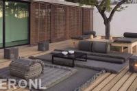 Groot vlonderterras bij bungalow