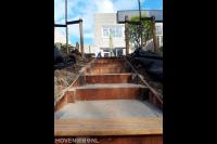 Trap naar terras aan het water 1