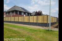 Hout beton schutting bij nieuwbouwwoning
