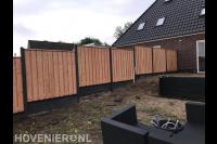 Schutting met hoogteverschillen