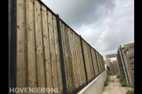 Hout beton schutting