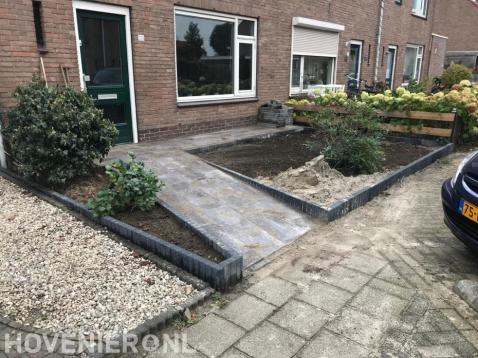 Oude beplanting verwijderen en nieuwe voortuin aanleggen