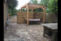 Robuuste houten overkapping