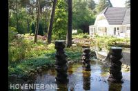 Waterornamenten in vijver