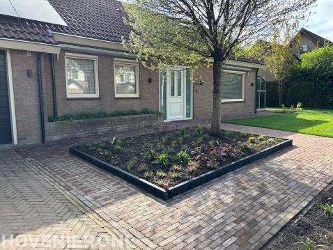 Voortuin aanleg Strijen