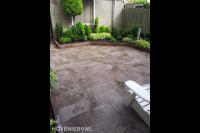 Nieuwe bestrating van siertegels invegen 1