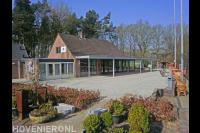 Bestraten van terrein bij horecagelegenheid