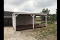 Houten overkapping met vlonder