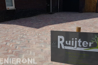Oprit bestraten met klinkers in waalformaat