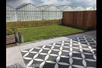 Bestrating en plaatsen van schuttingen op diverse hoogtes