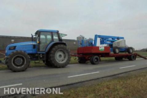 Snoeien met de hoogwerker