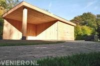 Maatwerk houten schuurtje met overkapping