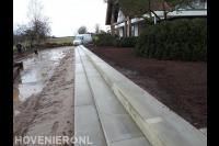Trap aanleggen van betonelementen