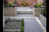 Tuin met hoogteverschil en verhoogde borders 2