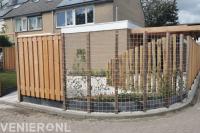 "Privacy en groen: schutting met jasmijn voor extra sfeer"