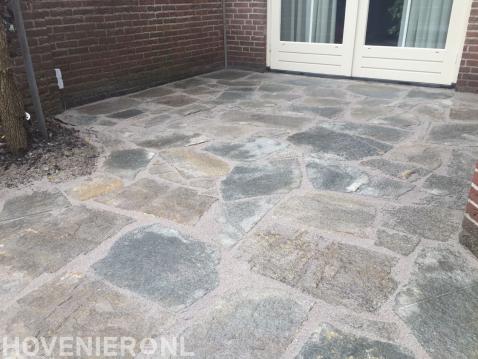 Bestrating van flagstones