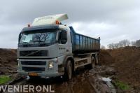 Vrachtwagen van Weiden Grondverzet & Transport