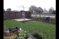 Beplanting aanbrengen in tuin