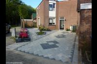 Oprit bestraten met siertegels