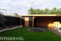 Gazon met ingebouwde trampoline