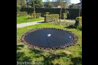 Trampoline ingraven