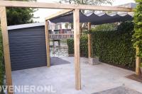 Houten pergola met harmonicadoek