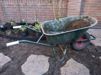 Uitvallen als zelfstandig hovenier: zo vangt u dat op