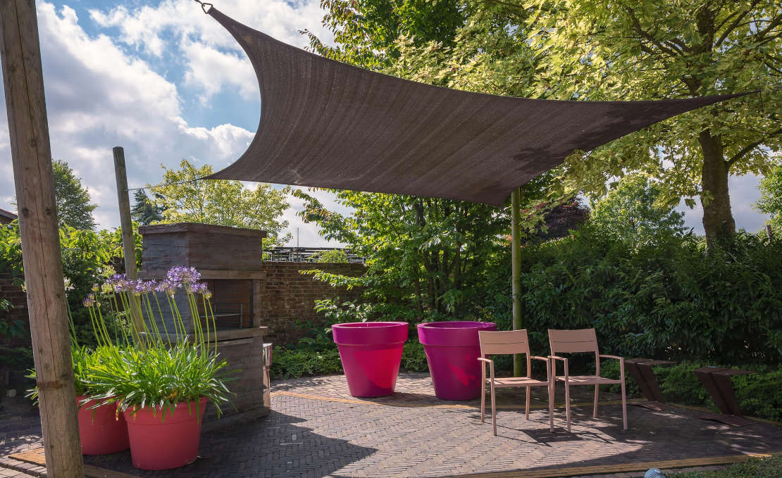 Schaduwdoek in de tuin