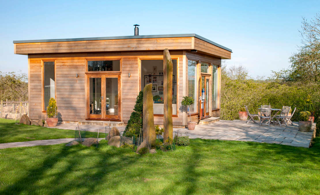 Thuiskantoor in de tuin