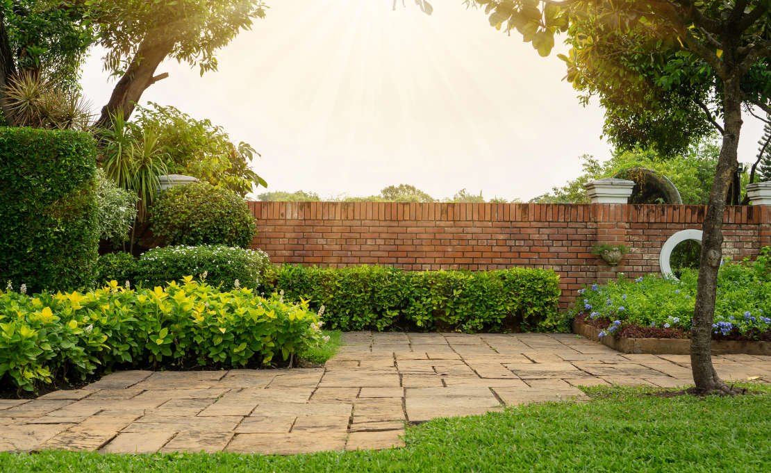 Tuin met warme kleuren