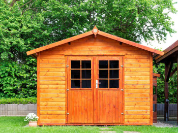 Van tuinhuis tot veranda: welke materialen bepalen de levensduur